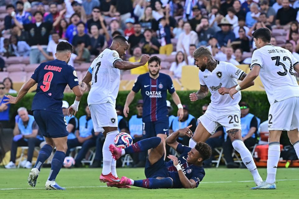 41岁詹姆斯场均27.7分7.7板7.8助攻！命中率52%！历史独一档！