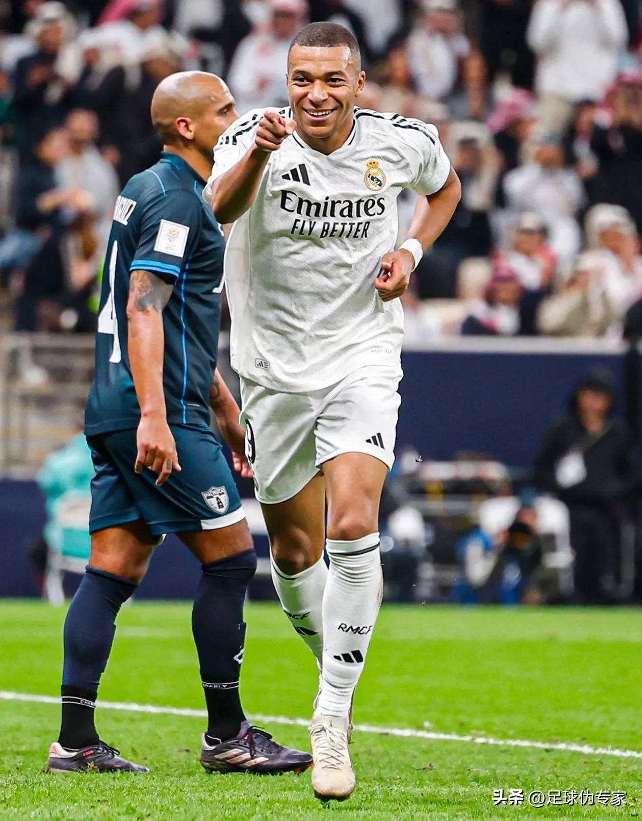 《四海兄弟：故乡》8月8日传奇上线！1904西西里：你的教父之路由谁主宰？